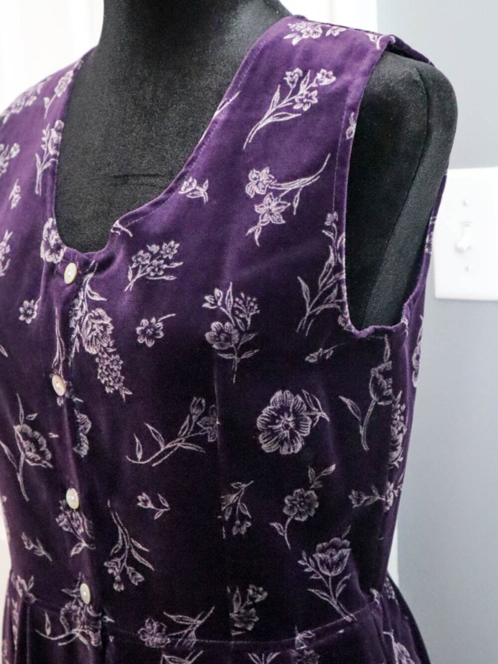 Vtg Smith & Hawken Sleeveless Floral Jumper Dress Purple Velvet Sz S 30" Waist - Picture 4 of 8
